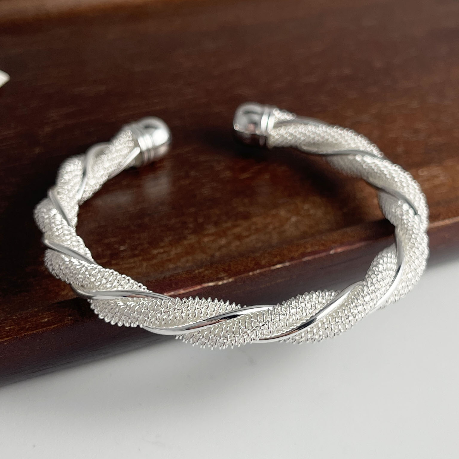 سوار فضة إسترليني 925 عتيق الط - مراجعة Resin Bangle Bracelet وسعره