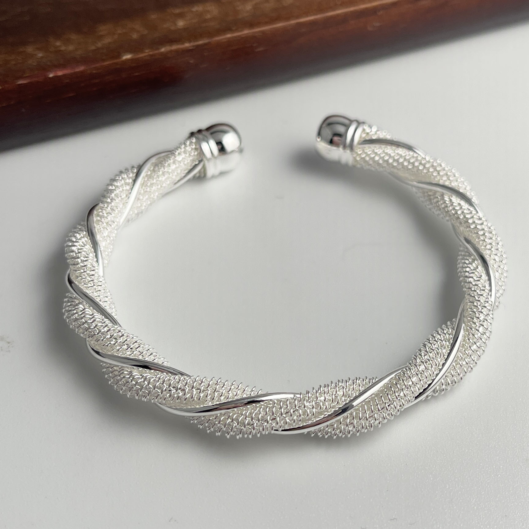 سوار فضة إسترليني 925 عتيق الط - مراجعة Resin Bangle Bracelet وسعره