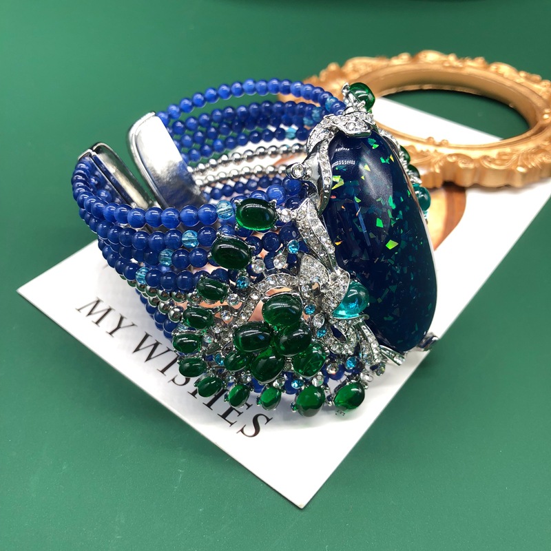 سوار فاخر عتيق الطراز مرصع بال - مراجعة Resin Bangle Bracelet وسعره